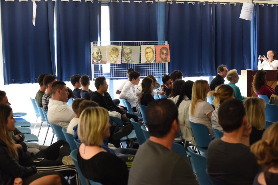 mon intervention et portraits exposés